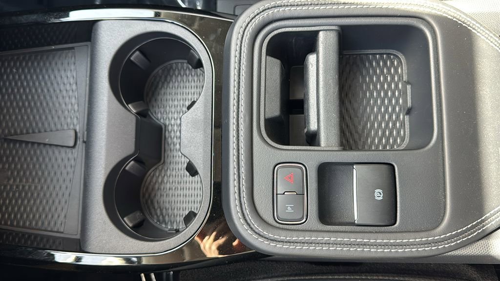 Certified 2025 Ford Mustang Mach-E Select image 17