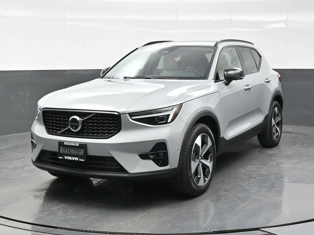 New 2026 Volvo XC40 B5 Plus w/ Protection Package Premier AWD/4WD image 2