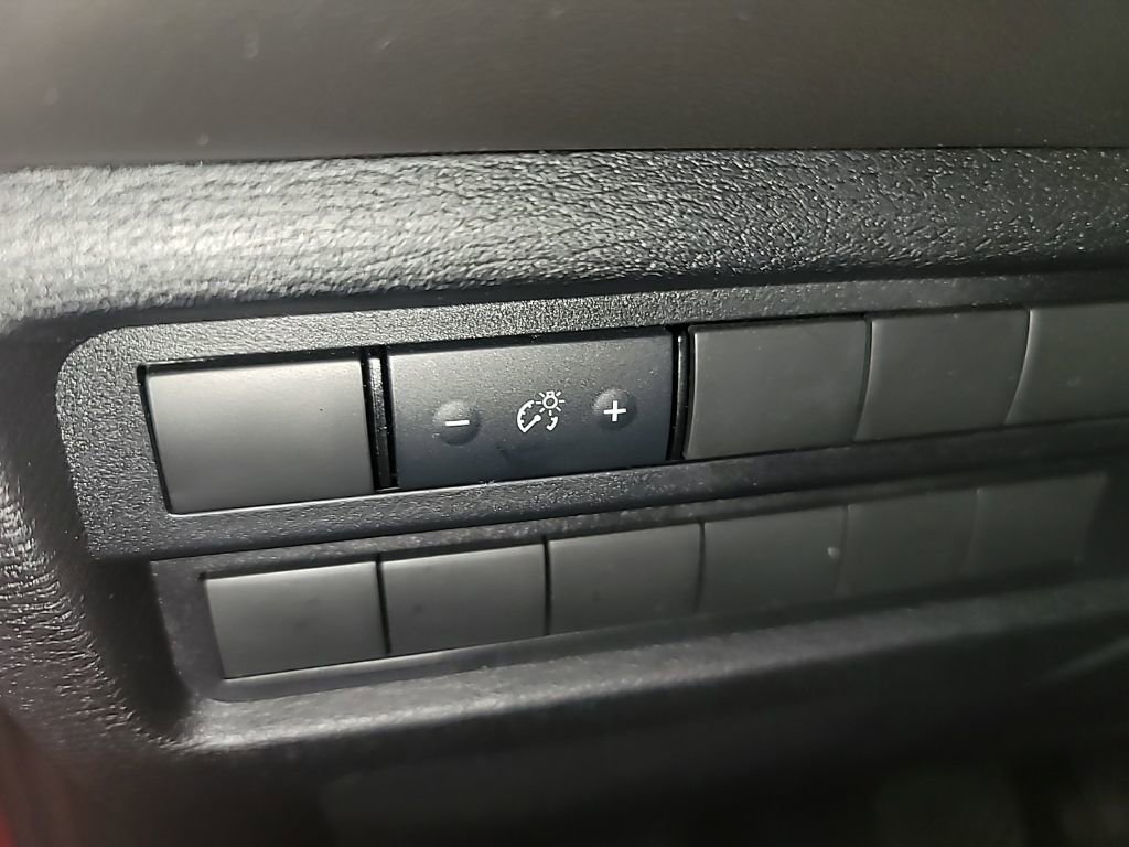 Used 2024 Mitsubishi Outlander ES image 10