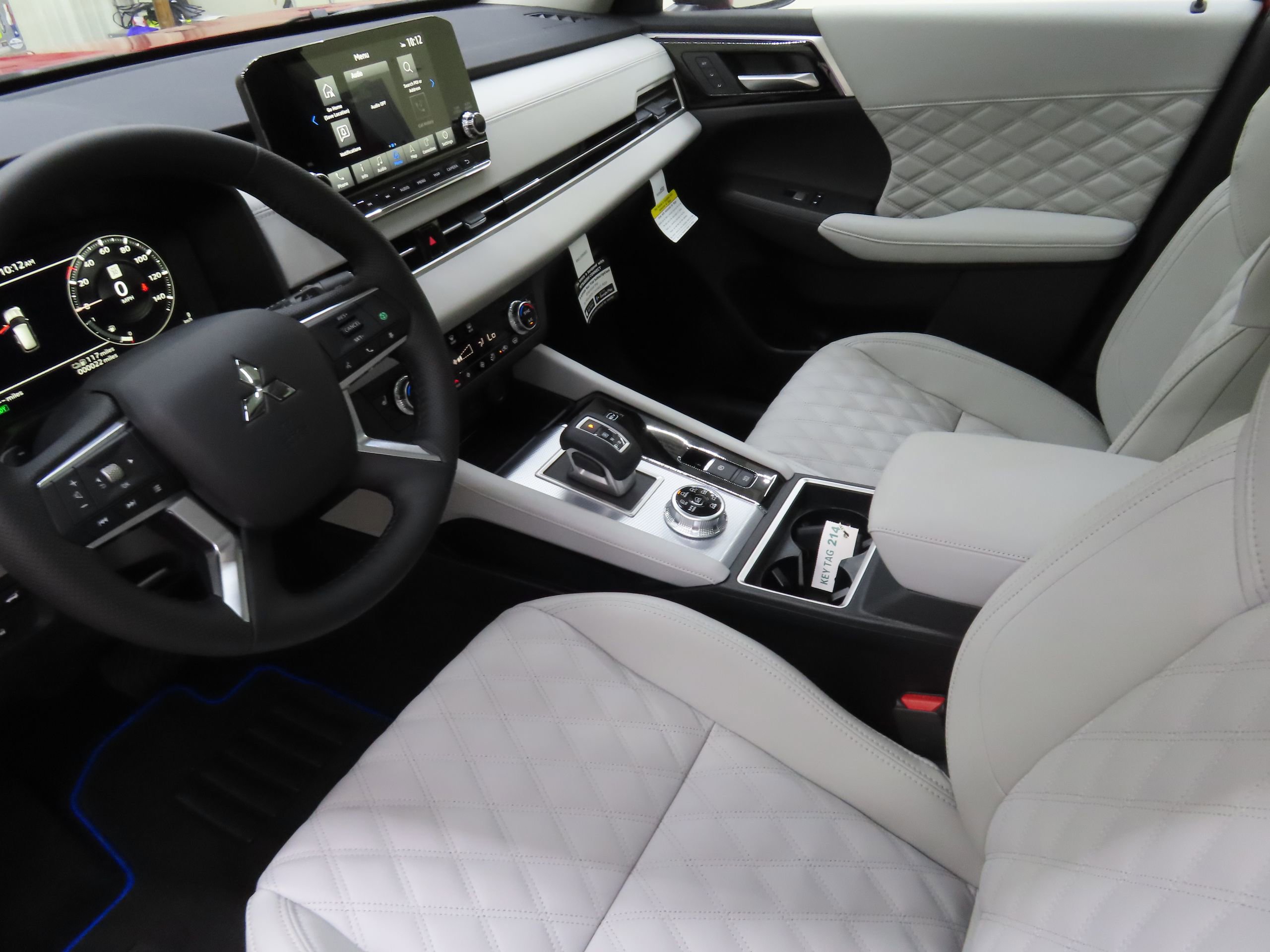 New 2025 Mitsubishi Outlander SEL image 20