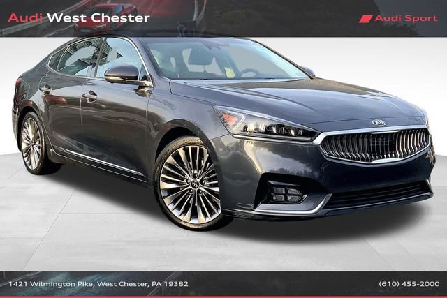 Used 2018 Kia Cadenza Limited image 1