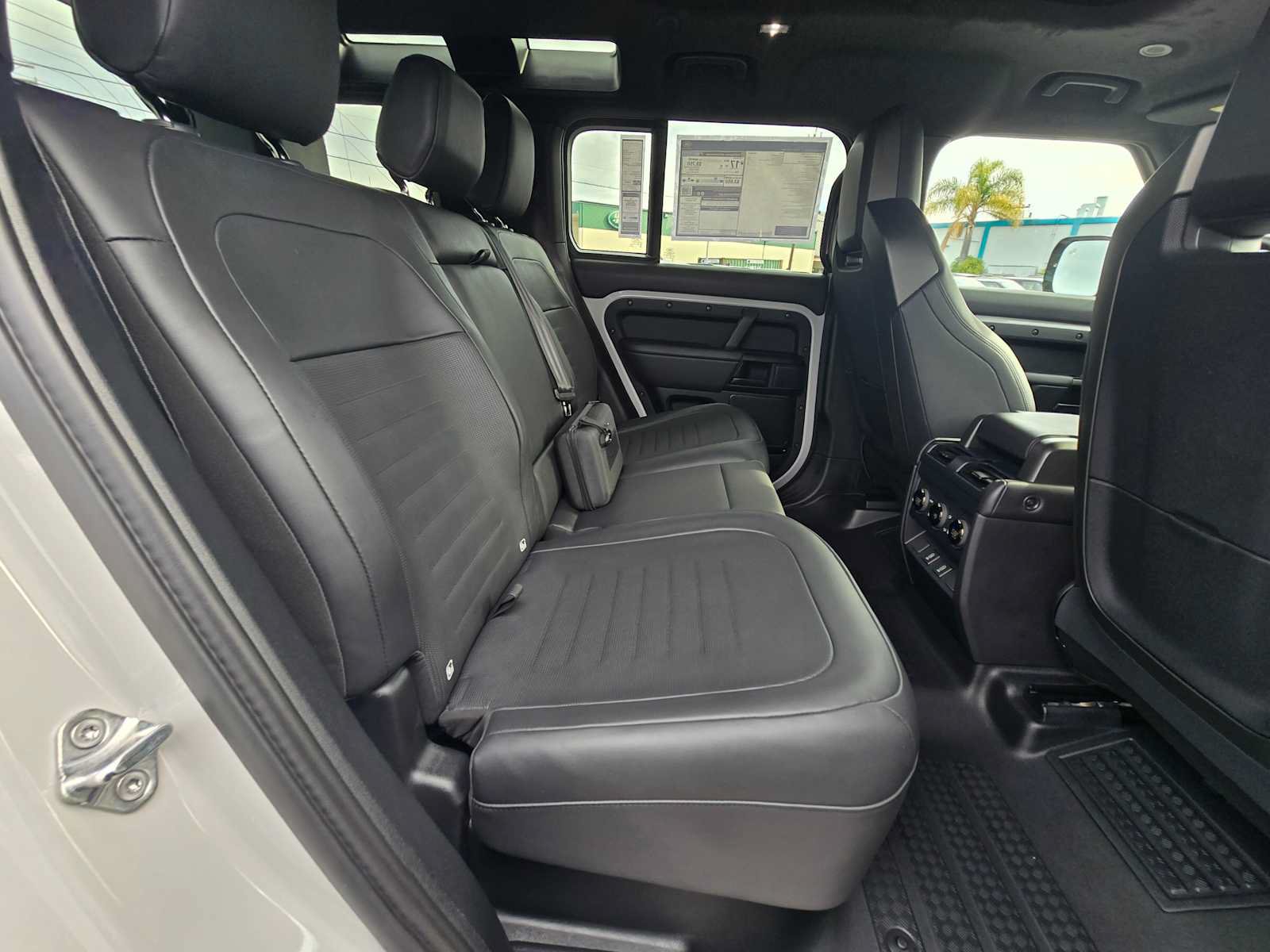 New 2026 Land Rover Defender 110 OCTA AWD/4WD image 14