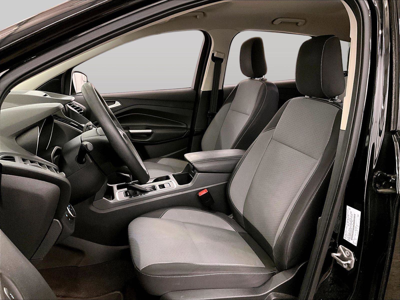 Used 2018 Ford Escape SE w/ SE Sync 3 Package AWD/4WD image 25