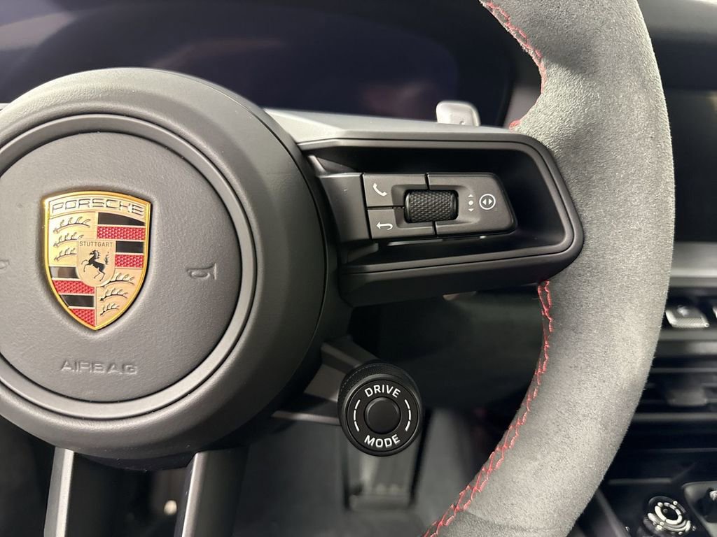 Certified 2026 Porsche 911 GT3 image 37