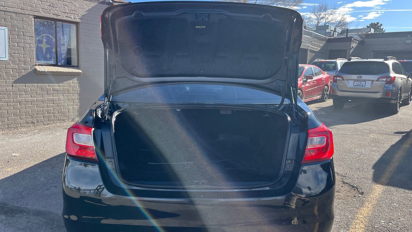 Used 2016 Subaru Legacy 3.6R Limited image 24