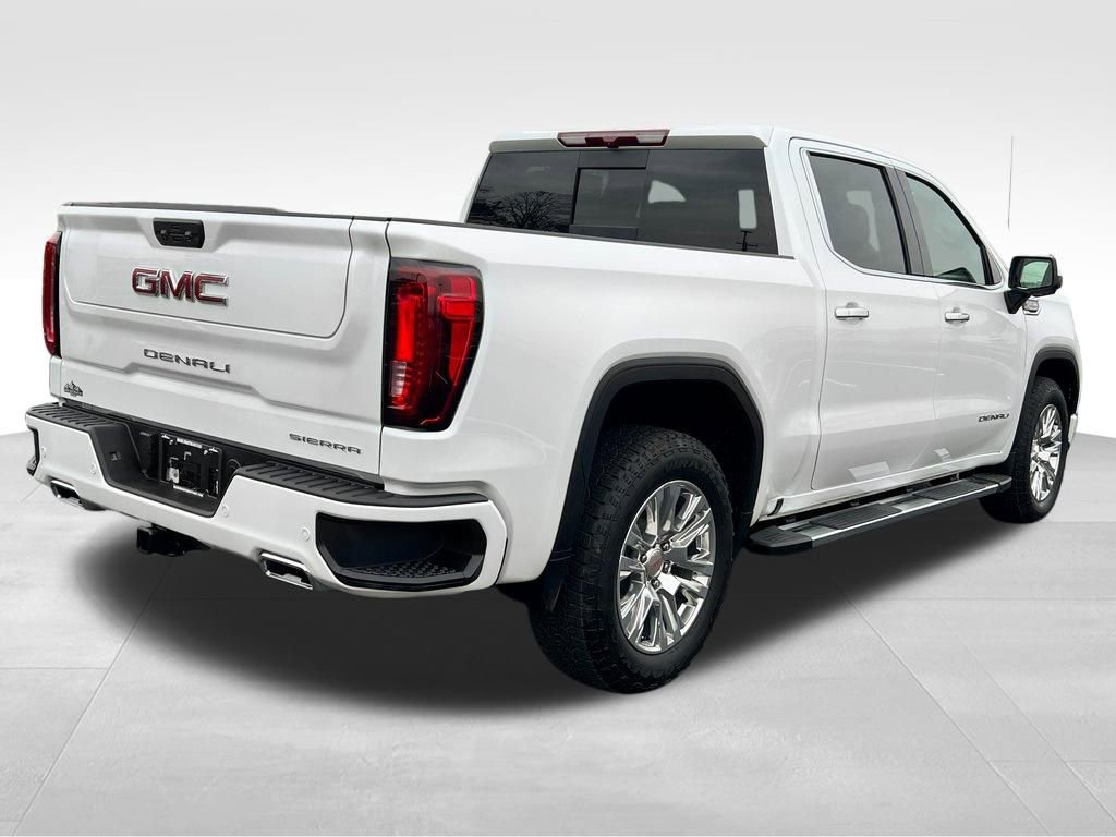 Used 2025 GMC Sierra 1500 Denali image 9