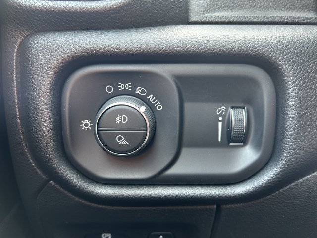 Used 2022 RAM 1500 Big Horn AWD/4WD image 5