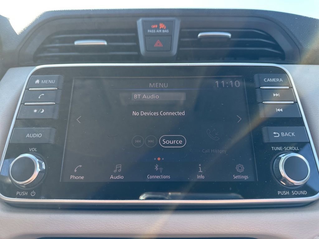 Used 2021 Nissan Versa SV image 20