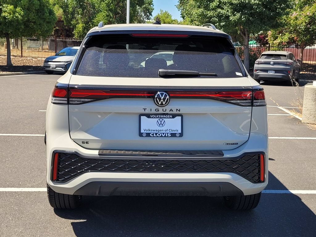 New 2026 Volkswagen Tiguan SE R-Line AWD/4WD image 6