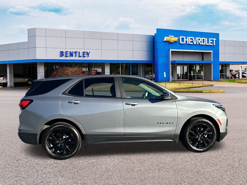 Used 2023 Chevrolet Equinox LS w/ LS Convenience Package image 6