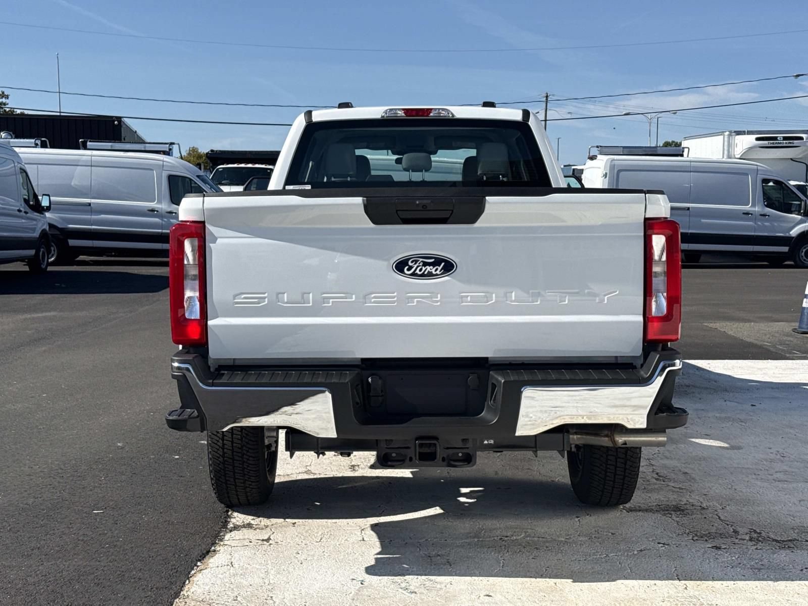 New 2027 Ford F250 XL w/ XL Driver Assist Package AWD/4WD image 4