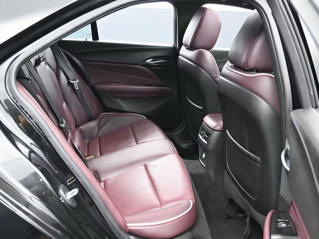 Used 2023 Cadillac CT4 V image 5