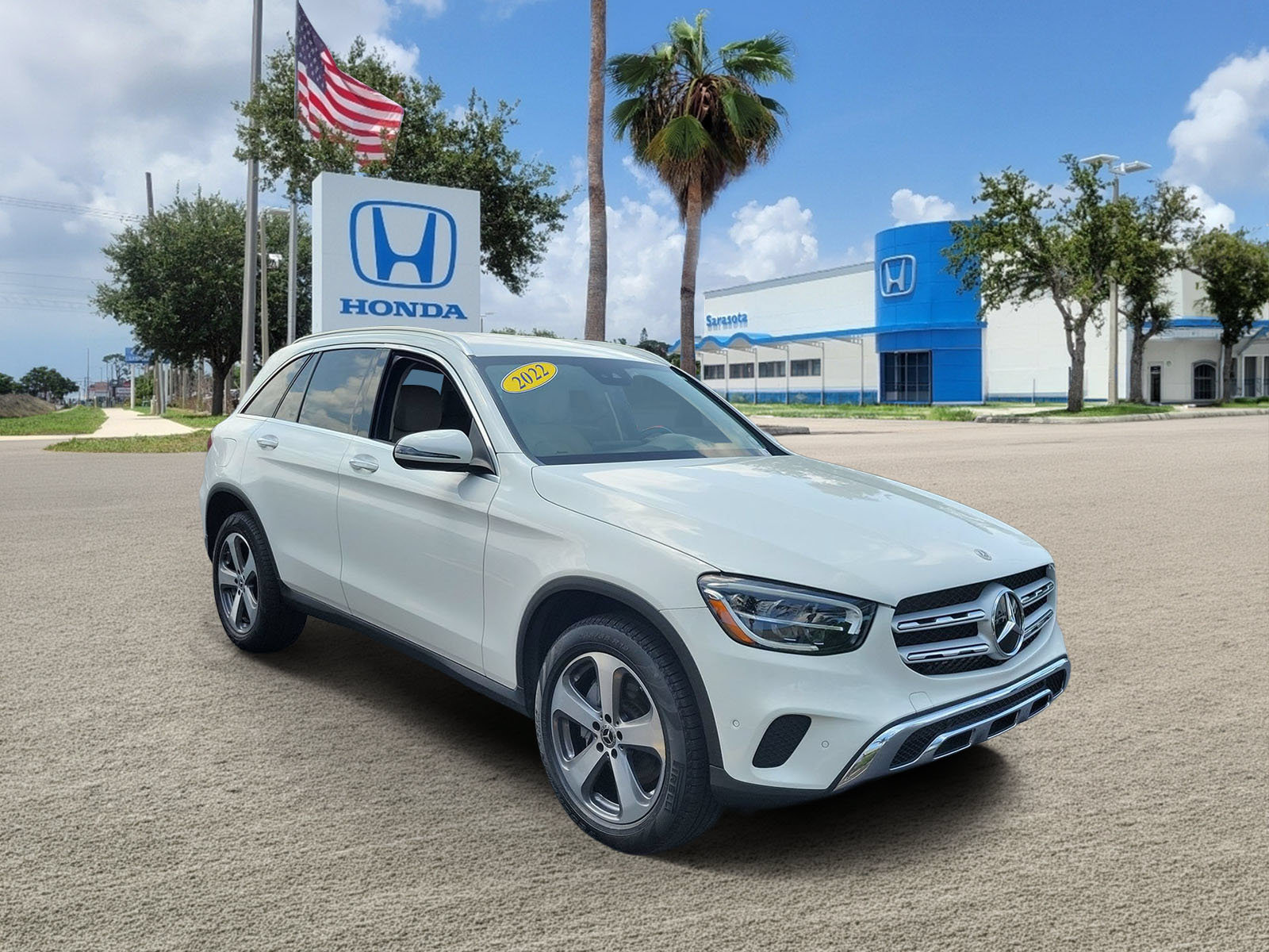 Used 2022 Mercedes-Benz GLC 300 w/ Premium Package Lite image 1