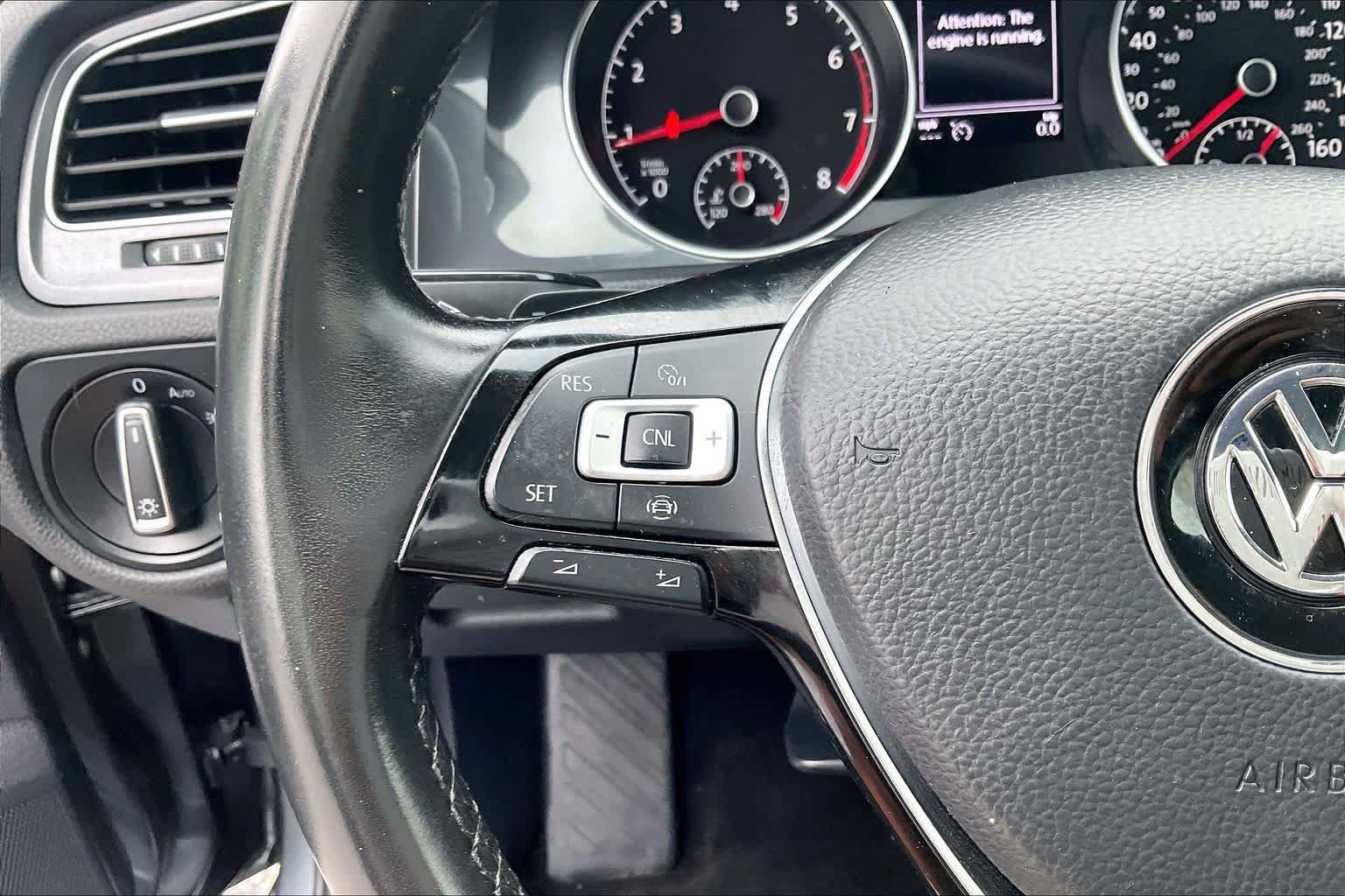 Used 2019 Volkswagen Golf S FWD image 23