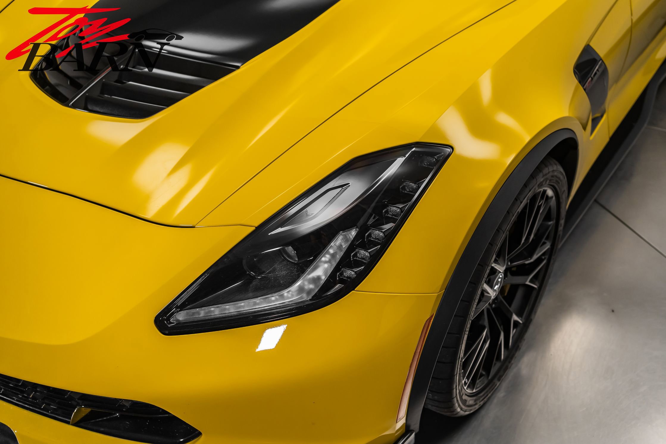 Used 2015 Chevrolet Corvette Z06 w/ 2LZ Preferred Equipment Group image 19