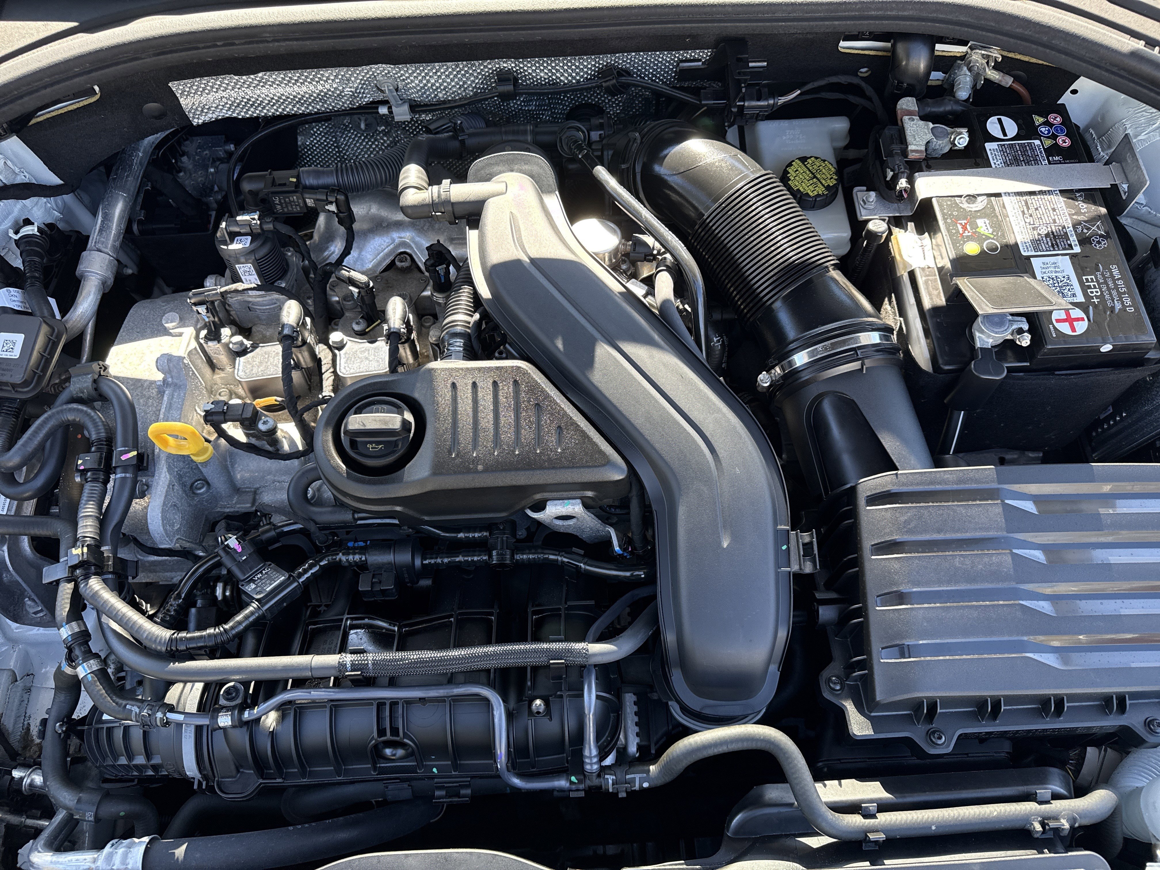 Used 2023 Volkswagen Jetta SE w/ Panoramic Sunroof Package image 33