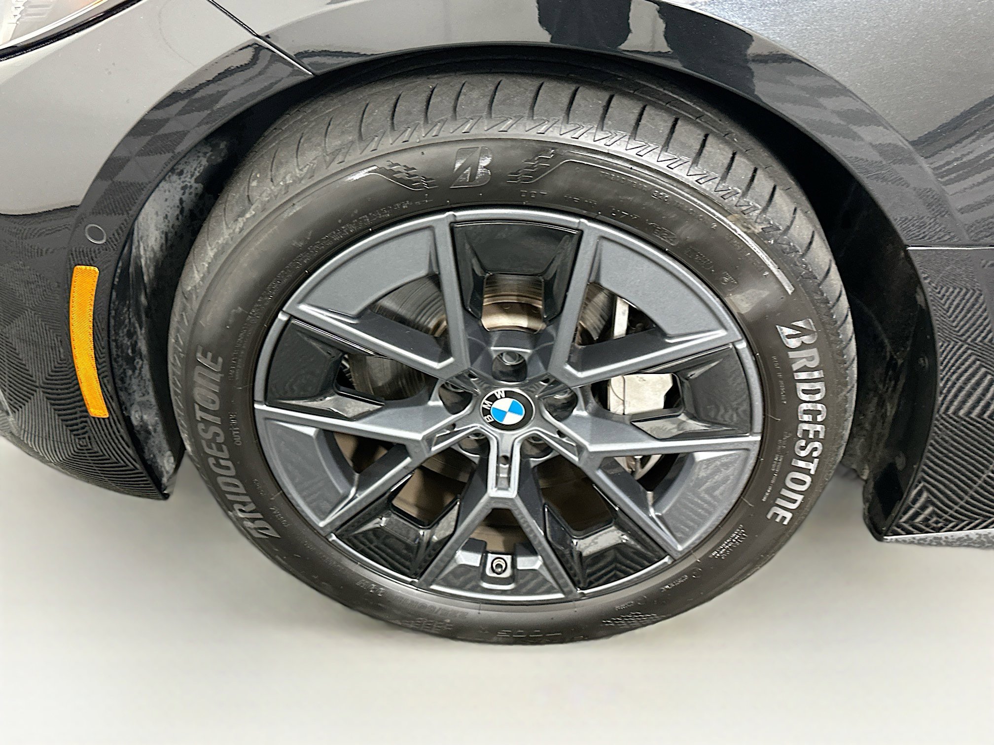 Used 2025 BMW i4 eDrive40 image 11