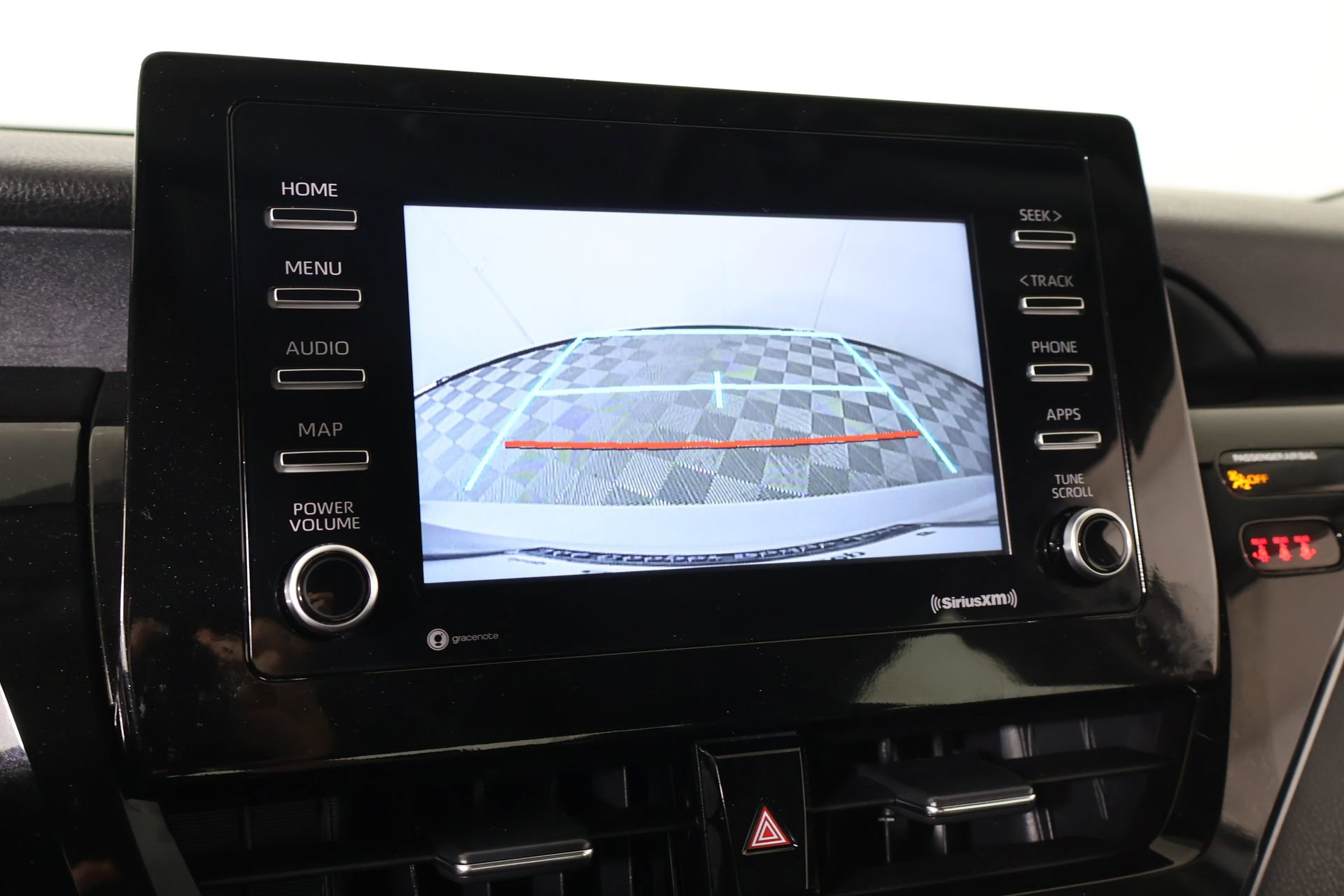 Used 2023 Toyota Camry SE FWD image 6