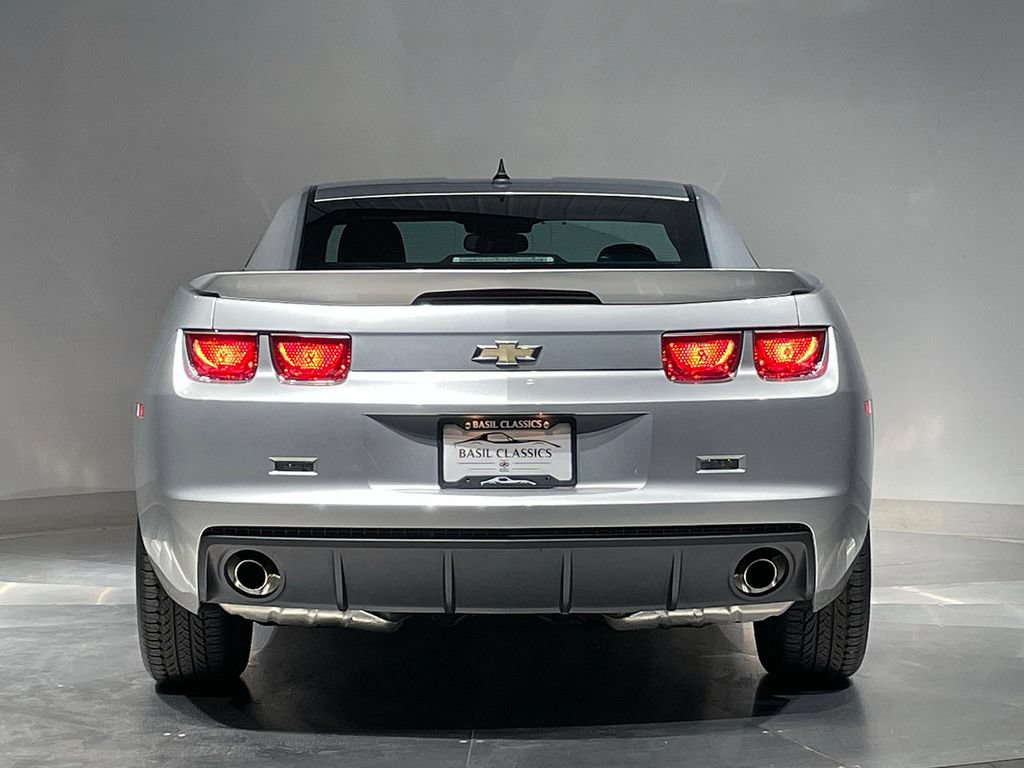 Used 2010 Chevrolet Camaro LT RWD image 35