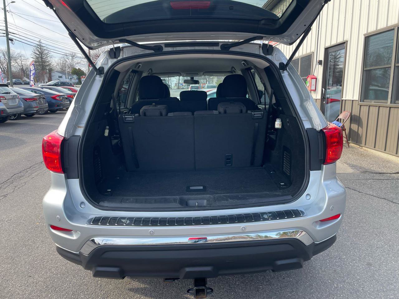 Used 2020 Nissan Pathfinder S AWD/4WD image 8