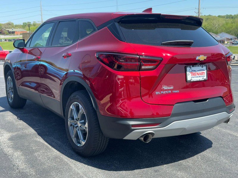 Used 2025 Chevrolet Blazer LT AWD/4WD image 6
