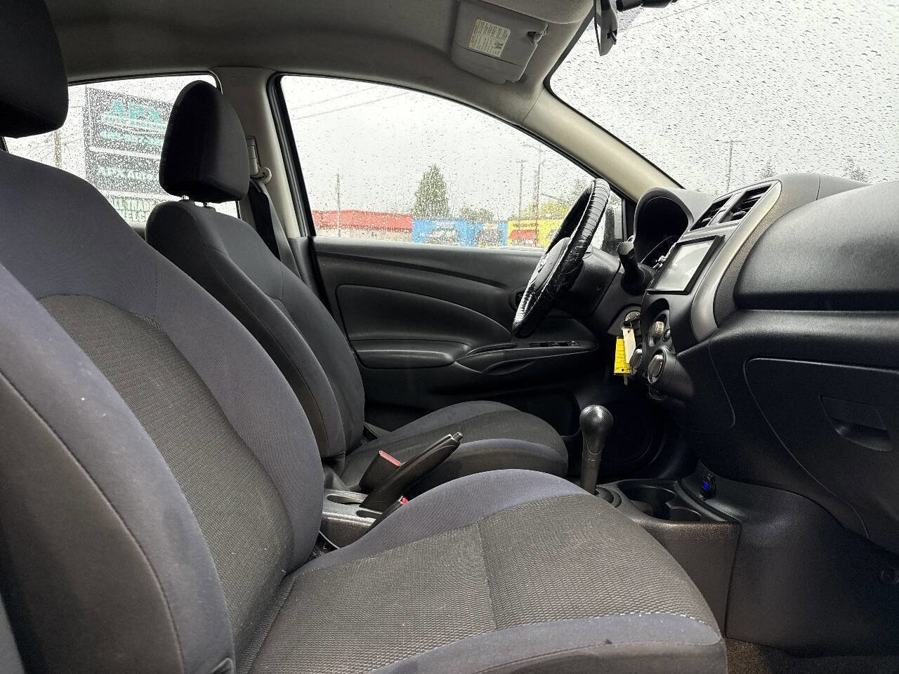 Used 2012 Nissan Versa SV image 17