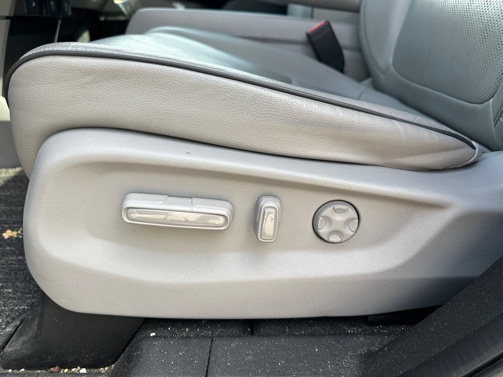 Used 2023 Honda Odyssey Elite image 19