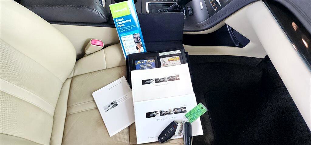 Used 2018 Lincoln MKT AWD w/ Technology Package image 27