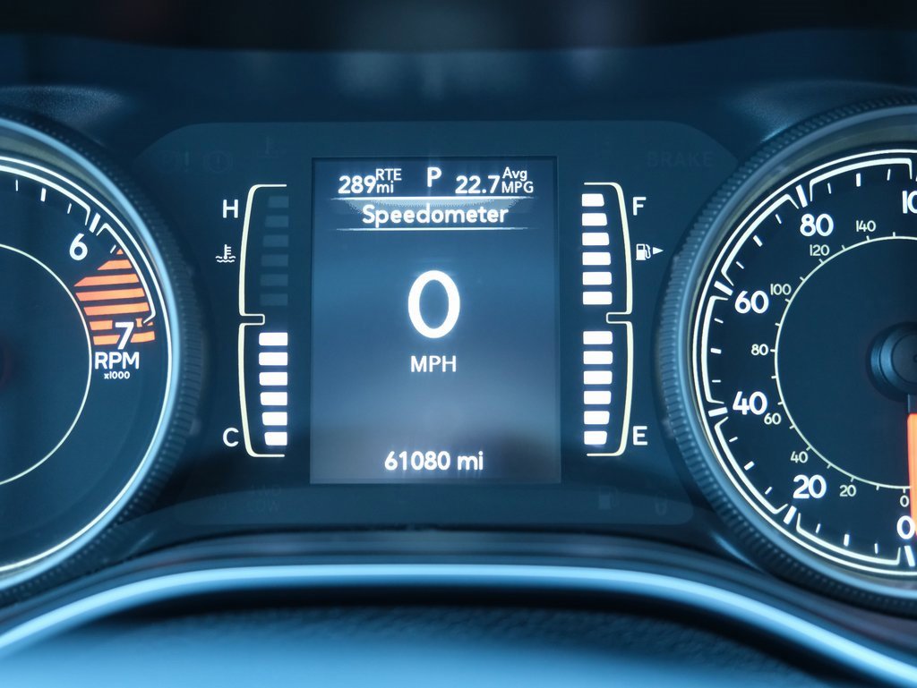 Used 2021 Jeep Cherokee Latitude image 4