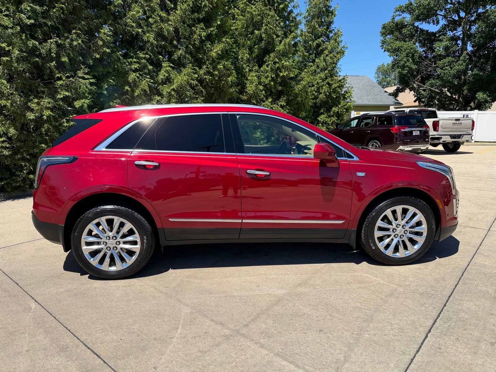 Used 2019 Cadillac XT5 Platinum AWD/4WD image 30