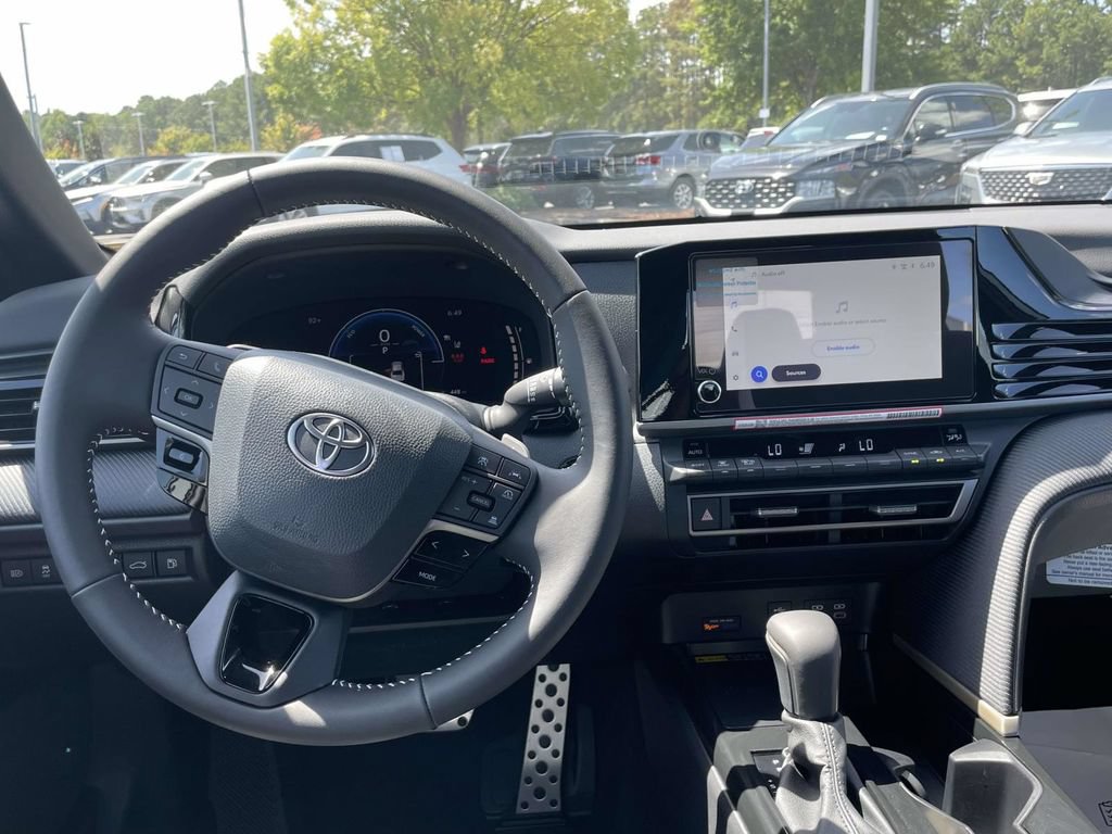 Used 2026 Toyota Camry SE w/ Convenience Package FWD image 11