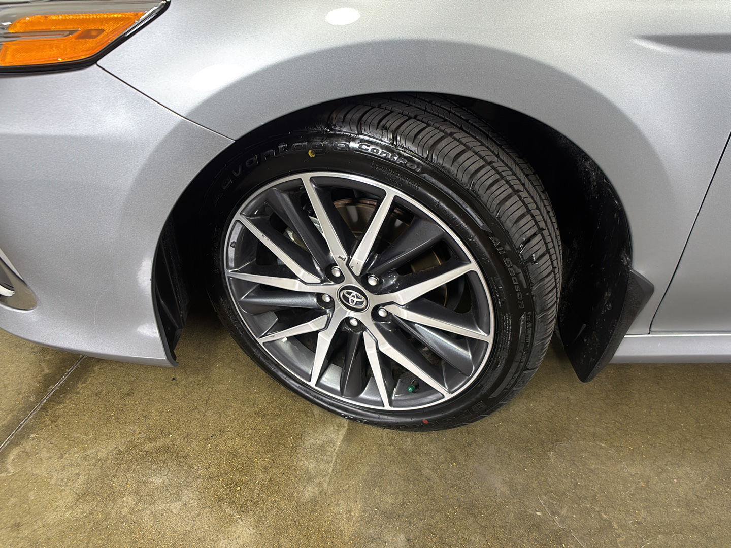 Used 2024 Toyota Camry XLE w/ Cold Weather Package AWD/4WD image 5