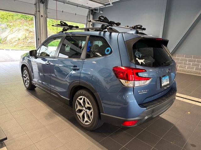 Used 2021 Subaru Forester Premium AWD/4WD image 16