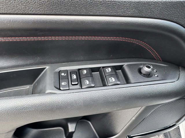 Used 2022 Jeep Compass Trailhawk image 11