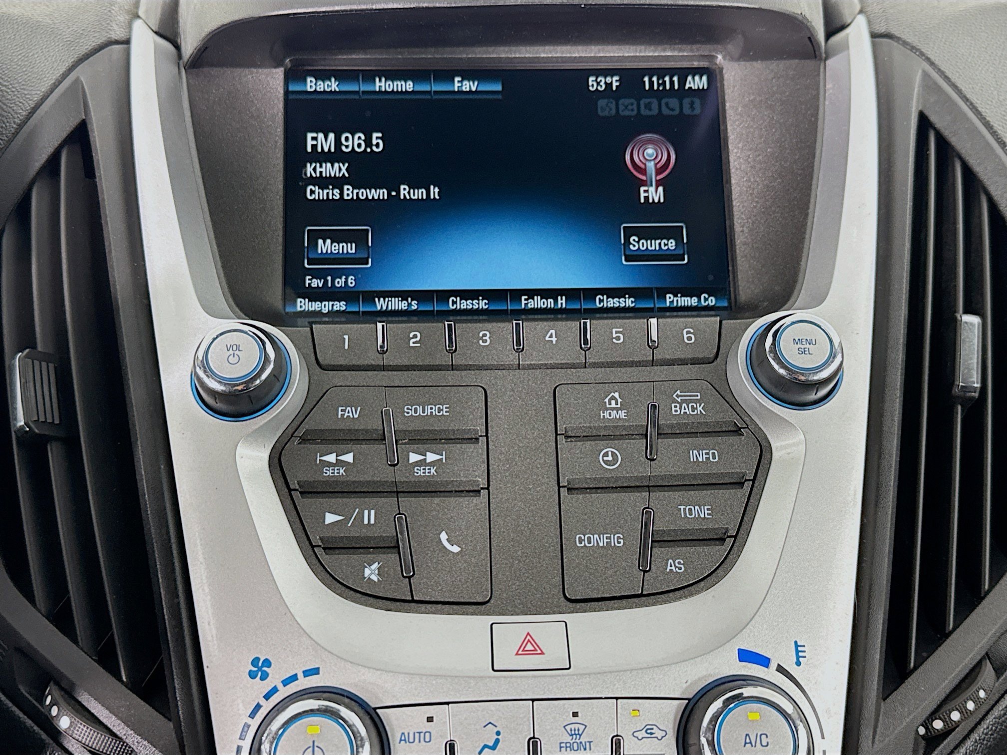 Used 2016 Chevrolet Equinox LT w/ Convenience Package image 17