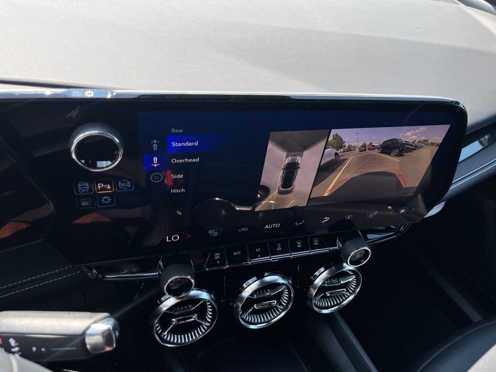 New 2025 Chevrolet Blazer EV LT image 10