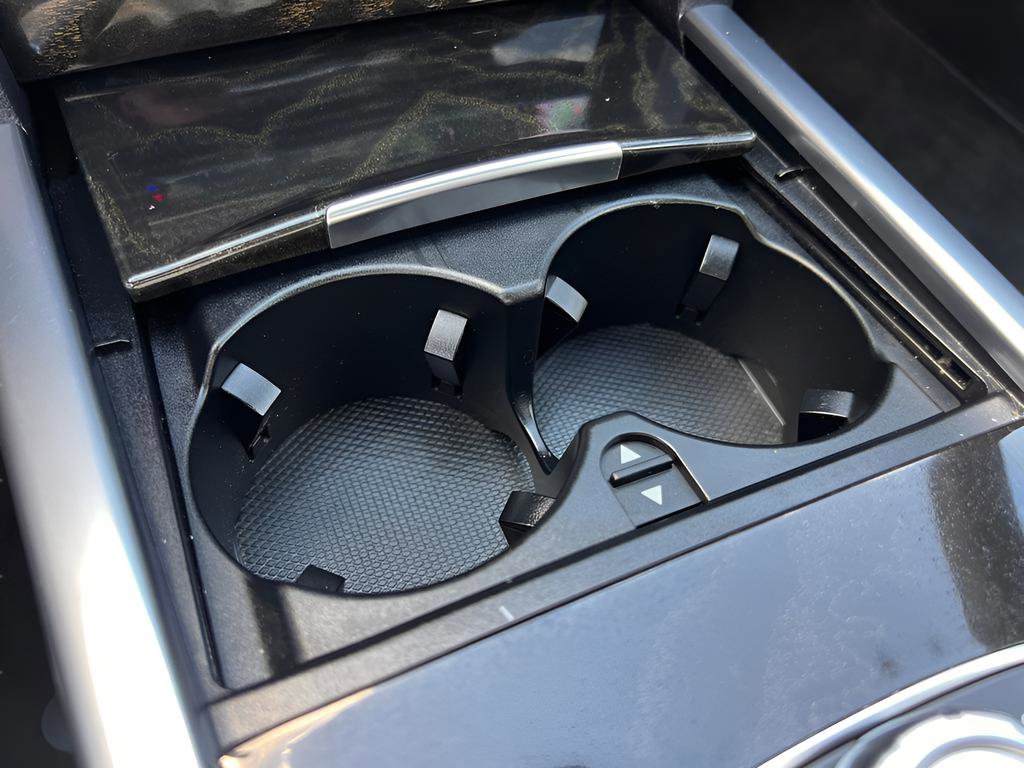 Used 2014 Mercedes-Benz E 350 4MATIC Sedan image 38