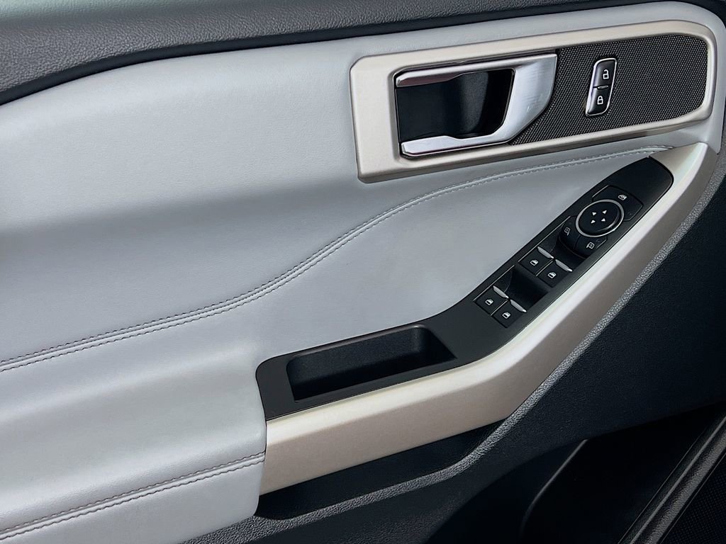 Used 2023 Ford Explorer XLT w/ Equipment Group 202A image 23