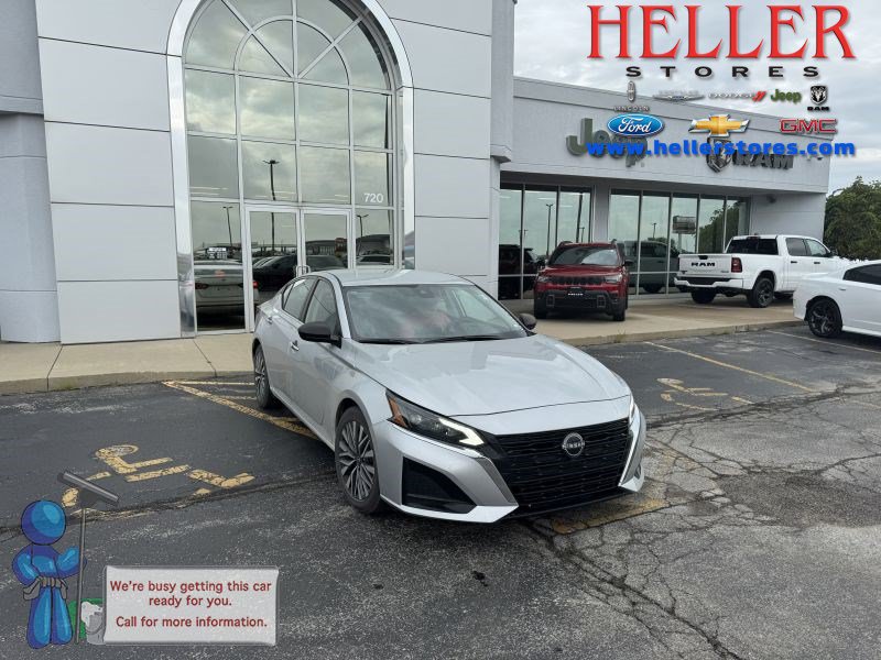 Used 2024 Nissan Altima 2.5 SV