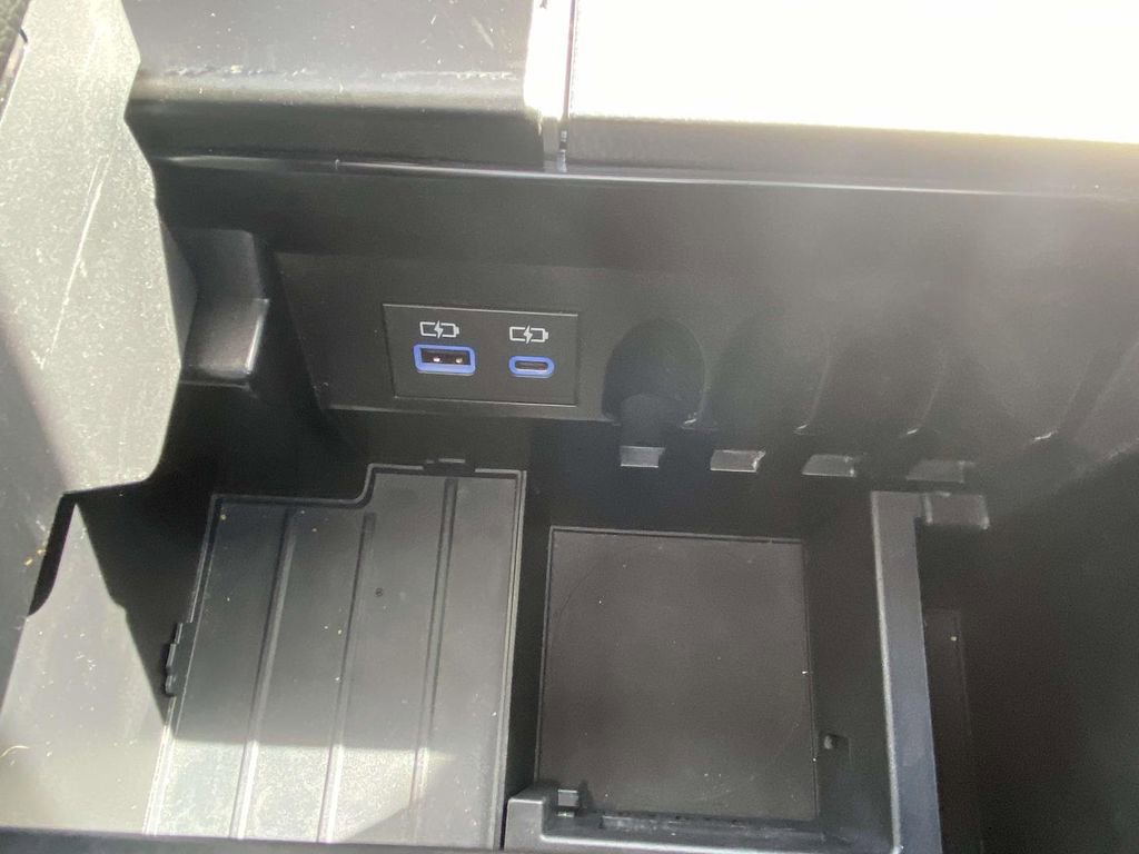 Used 2024 Toyota Sequoia Limited image 22