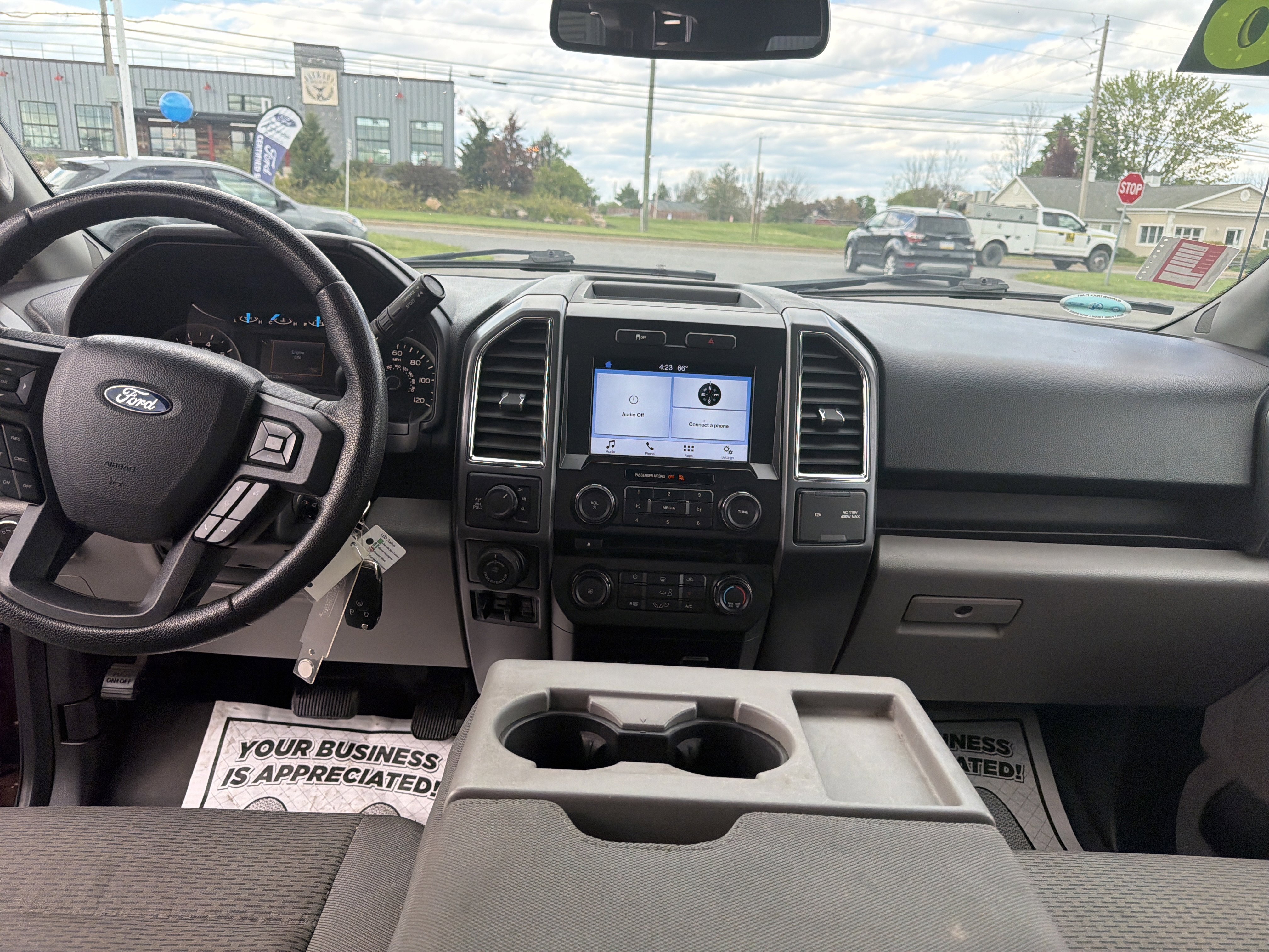 Used 2016 Ford F150 XLT w/ Equipment Group 302A Luxury AWD/4WD image 14