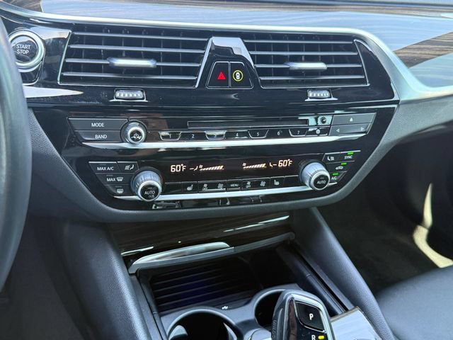 Used 2018 BMW 530e RWD image 10