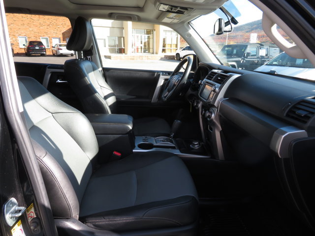 Used 2019 Toyota 4Runner SR5 image 15