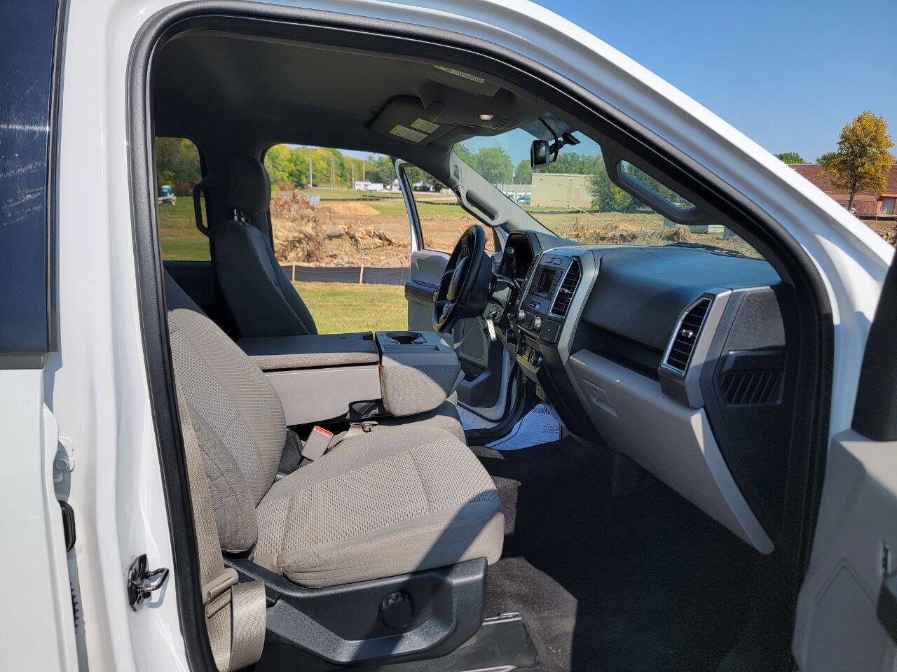 Used 2016 Ford F150 XLT w/ Equipment Group 301A Mid image 28