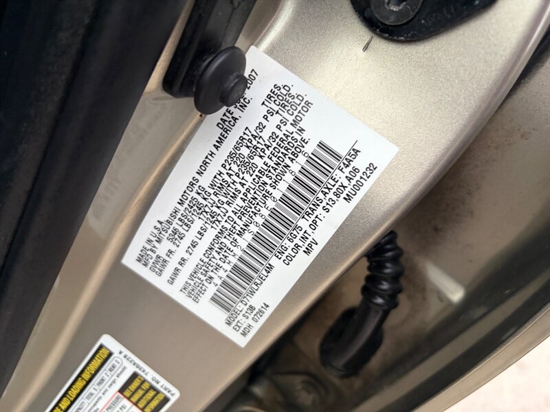 Used 2008 Mitsubishi Endeavor LS FWD image 27