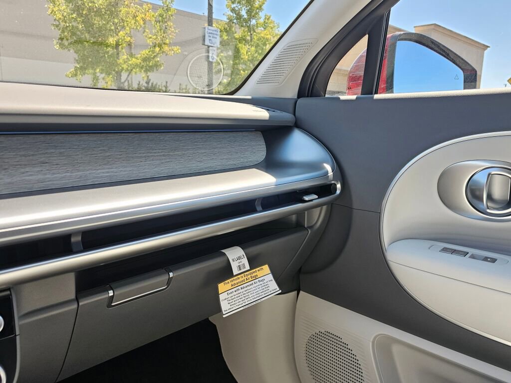 New 2026 Hyundai Ioniq 9 SEL image 23