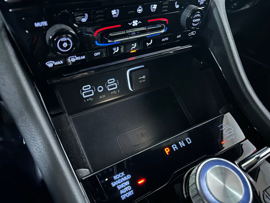 Certified 2022 Jeep Grand Cherokee L Summit w/ Luxury Tech Group V AWD/4WD image 30