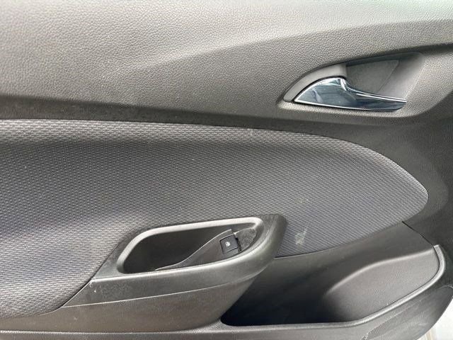 Used 2017 Chevrolet Cruze LT w/ RS Package image 29