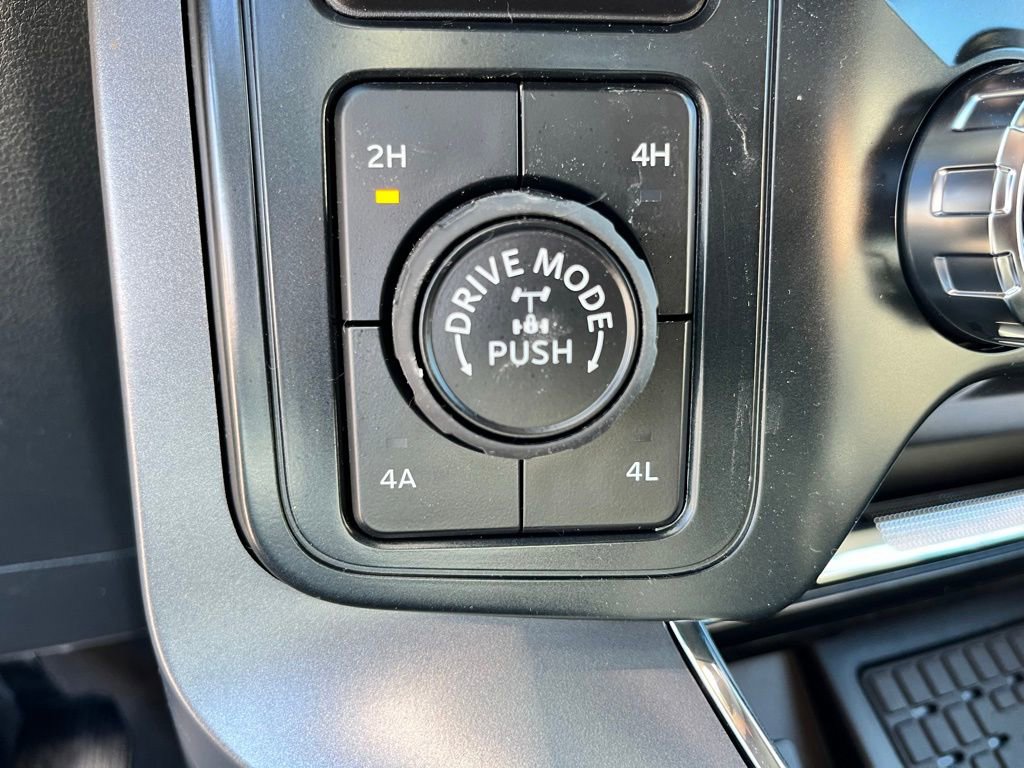 New 2026 Ford F150 Lariat w/ Equipment Group 502A High image 17