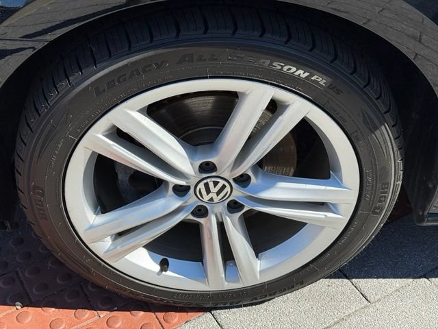 Used 2014 Volkswagen Passat TDI SEL Premium FWD image 8
